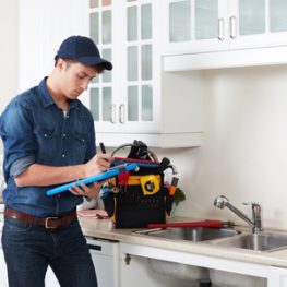 Professionnel en plomberie, plombier intervention rapide, changement de vannes, mitigeur...